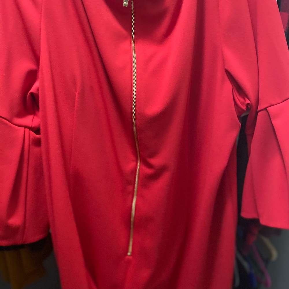 Red Dress ❤️❤️ - Picture 3 of 3